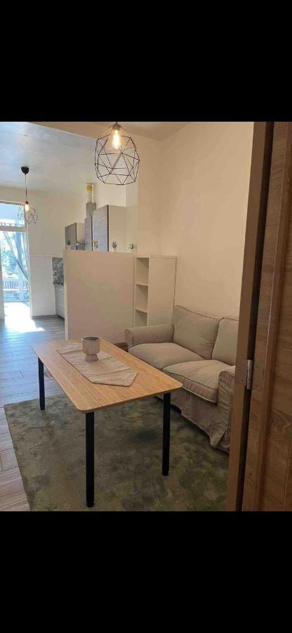 Sans Souci 1 Apartment บรัสเซลส์ ภายนอก รูปภาพ